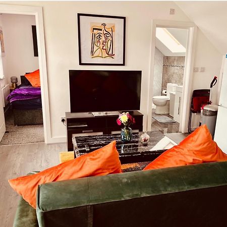 Cool Top Floor Apartment Very Near Birmingham Centre Exterior photo