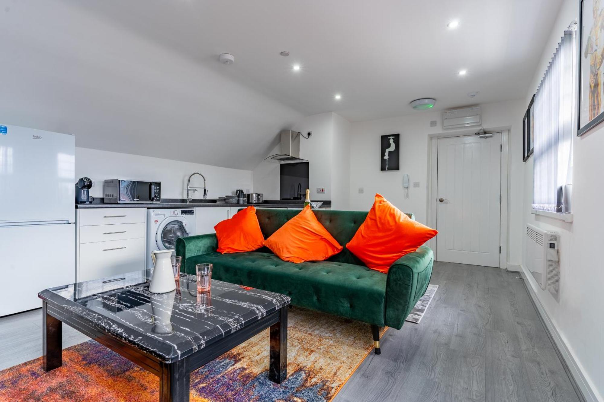 Cool Top Floor Apartment Very Near Birmingham Centre Exterior photo